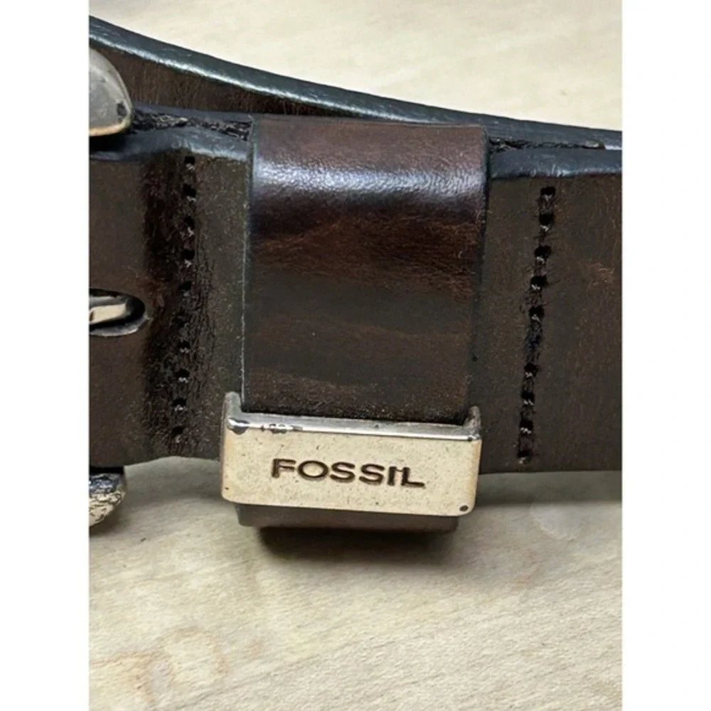 Fossil Mens Genuine‎ Leather Belt Dark Brown Silver Buckle Size Medium